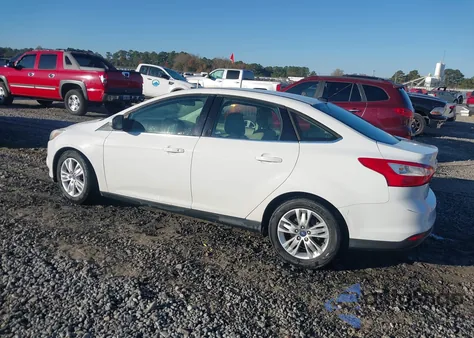 2012 Ford Focus Sel z USA, uszkodzony, nr VIN 1FAHP3H26CL430985